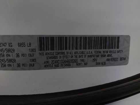 Used 2017 Chrysler Pacifica Limited FWD image 33