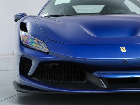 Certified 2021 Ferrari F8 Tributo image 14