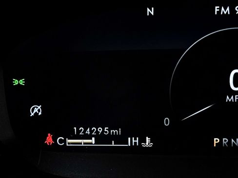 Used 2019 Lincoln Nautilus Reserve FWD image 36