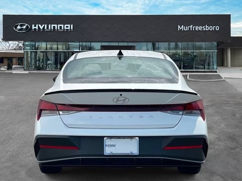 New 2026 Hyundai Elantra SEL Sport FWD image 6