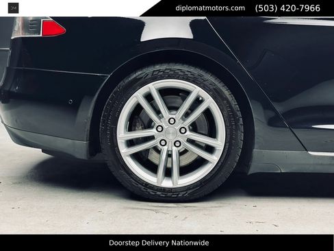 Used 2015 Tesla Model S 70D AWD/4WD image 38