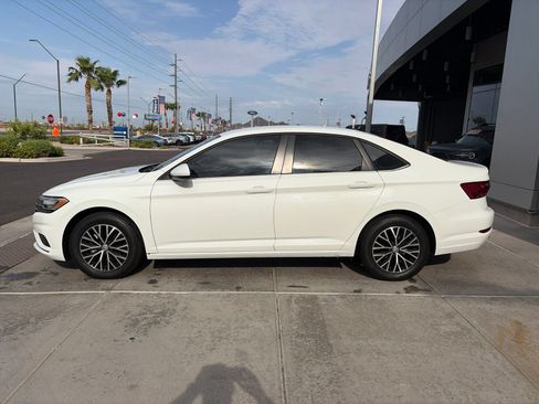Used 2021 Volkswagen Jetta S w/ Driver Assistance Package FWD image 2