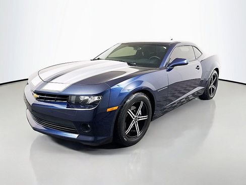 Used 2015 Chevrolet Camaro LT RWD image 3