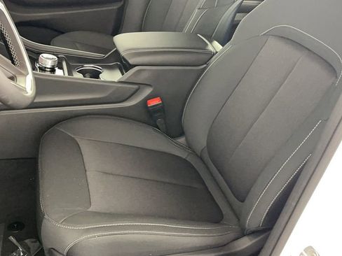 New 2025 Jeep Grand Cherokee L Laredo image 12