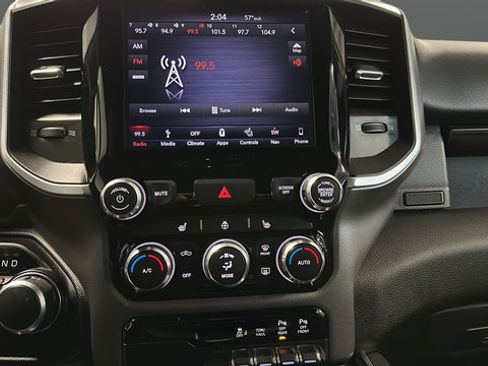 Used 2019 RAM 1500 Big Horn AWD/4WD image 14