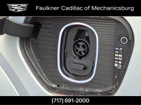 New 2025 Cadillac Escalade IQ Luxury 2 image 22