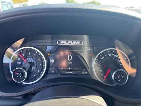 New 2026 RAM 1500 4x4 Crew Cab image 20