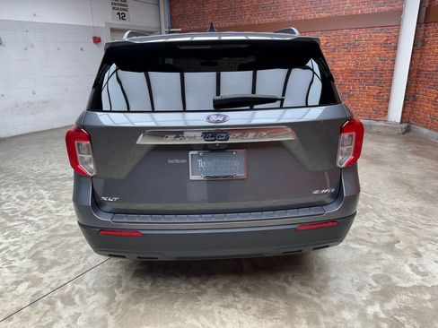 Certified 2023 Ford Explorer XLT AWD/4WD image 3
