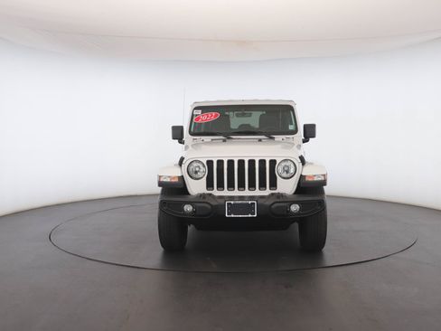 Used 2022 Jeep Wrangler Unlimited Sahara AWD/4WD image 23
