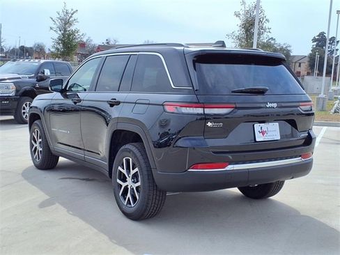 New 2025 Jeep Grand Cherokee Limited image 2