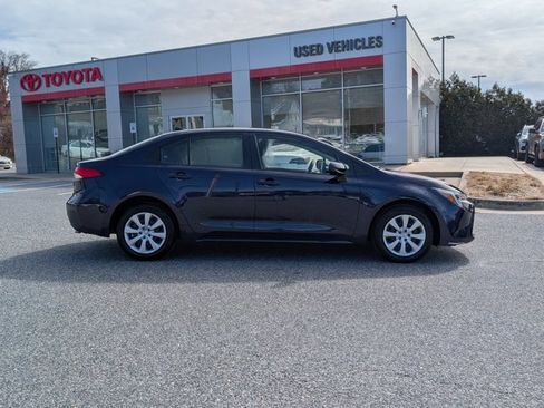 Used 2024 Toyota Corolla LE image 4