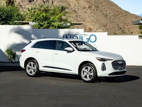 New 2025 Audi Q5 Premium Plus image 4