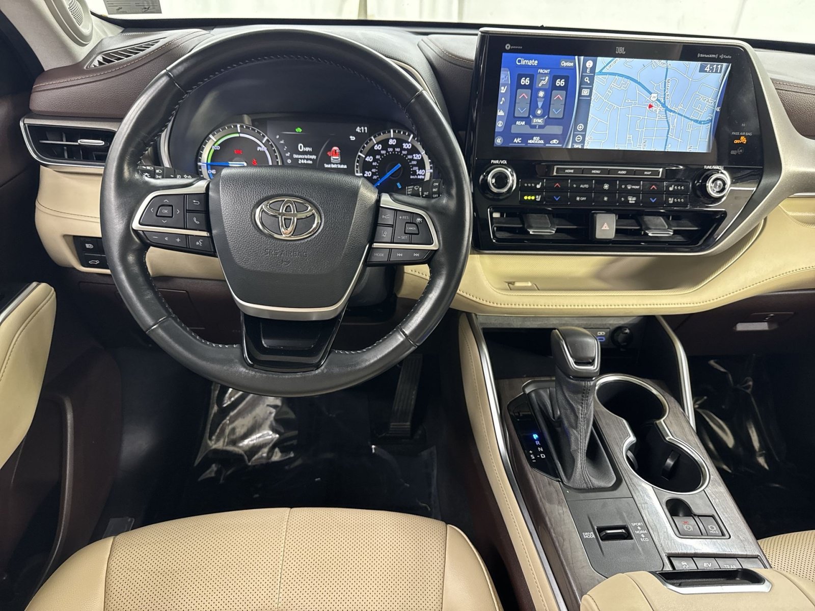 Used 2022 Toyota Highlander Limited AWD/4WD image 35