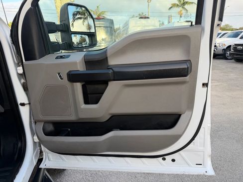 Used 2021 Ford F250 XL w/ Power Equipment Group image 20