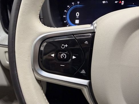 Used 2024 Volvo XC60 T8 Ultimate image 33