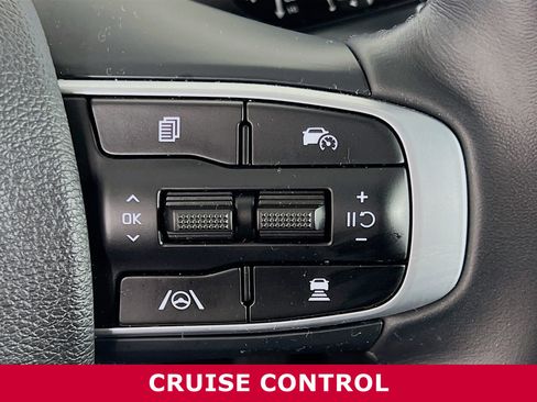 Used 2023 Kia Sportage SX image 16