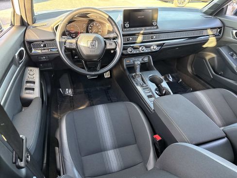 Used 2025 Honda Civic Sport image 2