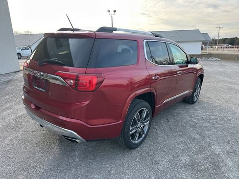Used 2019 GMC Acadia Denali image 7