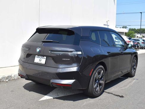 Used 2024 BMW iX xDrive50 w/ Sport Package AWD/4WD image 5