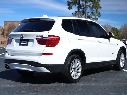 Used 2017 BMW X3 xDrive28i image 5