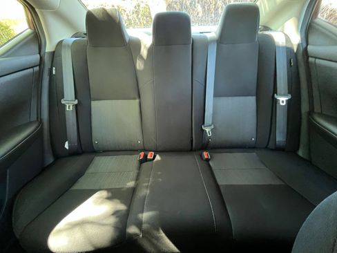 Used 2025 Nissan Sentra SV FWD image 36