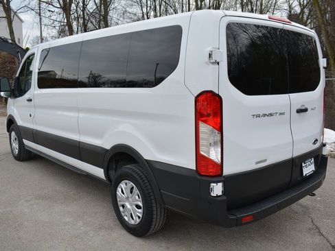 Used 2023 Ford Transit 350 XLT image 7