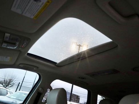 Used 2022 Kia Telluride S image 4