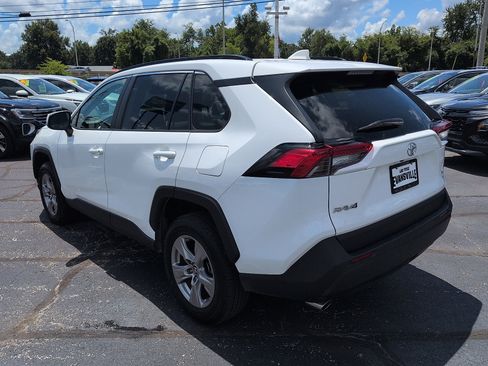 Used 2025 Toyota RAV4 XLE AWD/4WD image 5