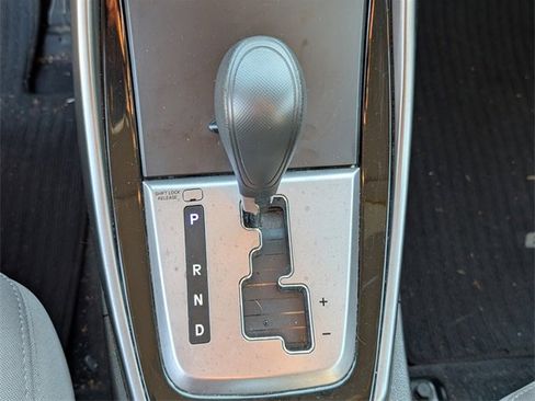 Used 2013 Hyundai Elantra GLS image 19