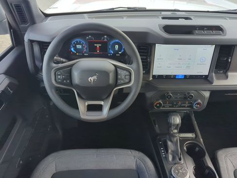 New 2025 Ford Bronco 4-Door image 14