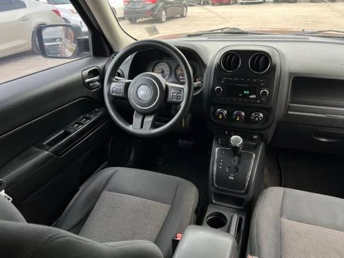 Used 2015 Jeep Patriot Sport w/ Power Value Group image 14