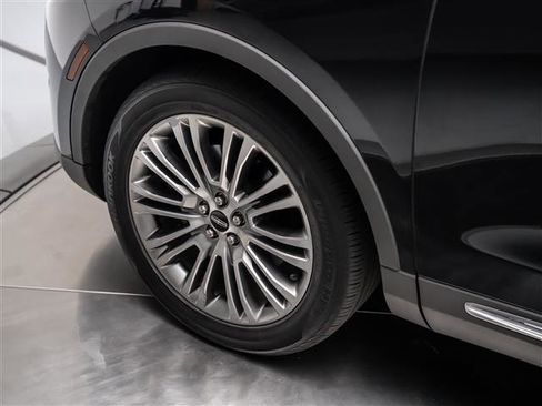 Used 2018 Lincoln MKX Reserve image 13