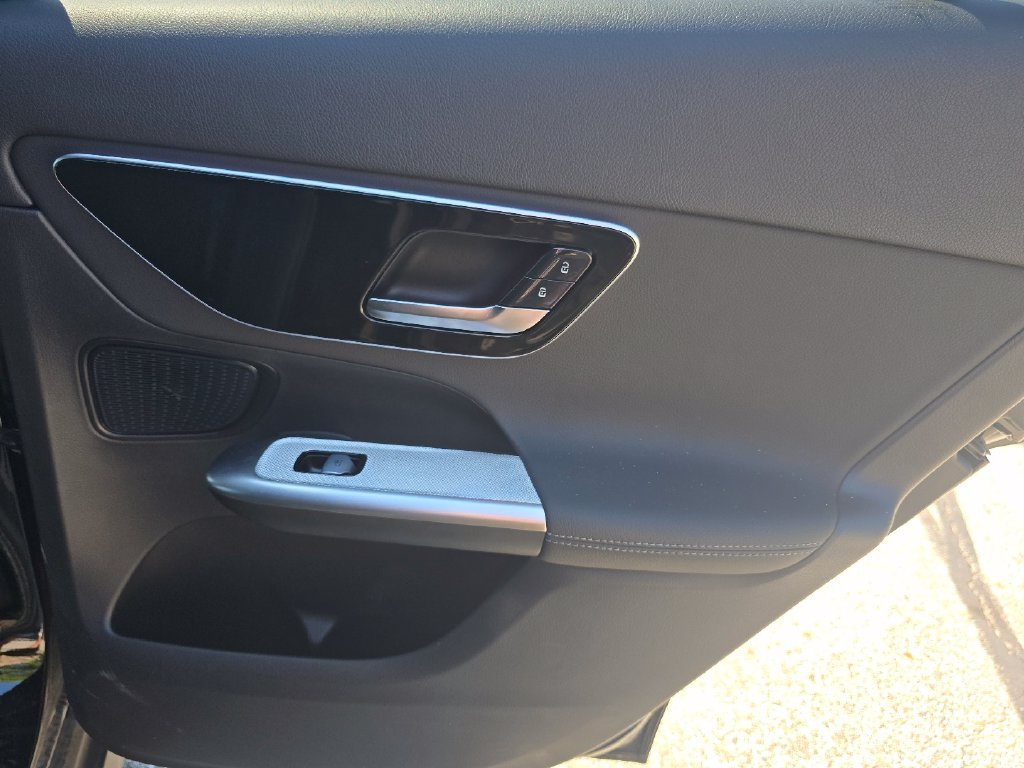 Certified 2026 Mercedes-Benz GLC 300 4MATIC image 24