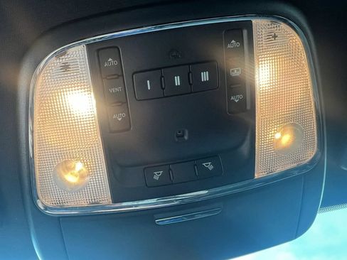 Used 2017 Chrysler 300 S w/ 300S Premium Group RWD image 24