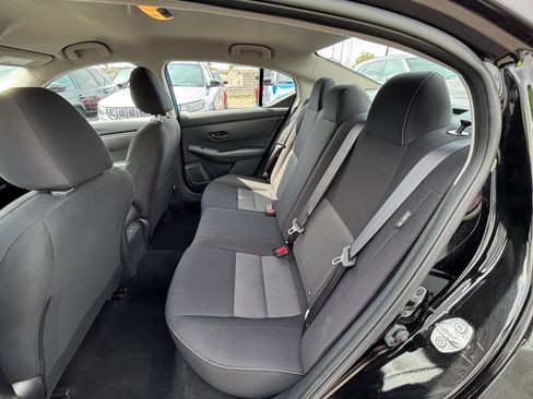 Used 2025 Nissan Sentra SV FWD image 19