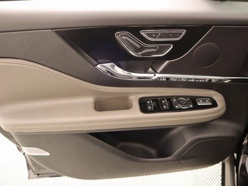 New 2026 Lincoln Corsair Premiere image 17