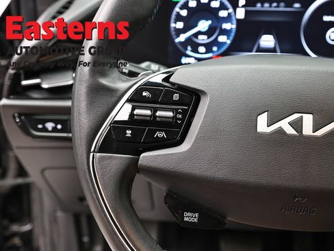 Used 2023 Kia Niro Wind w/ Wind Preserve Package FWD image 15