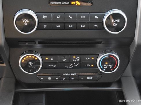 Used 2018 Ford Expedition Max XLT AWD/4WD image 27