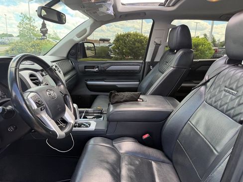 Used 2017 Toyota Tundra Platinum AWD/4WD image 6
