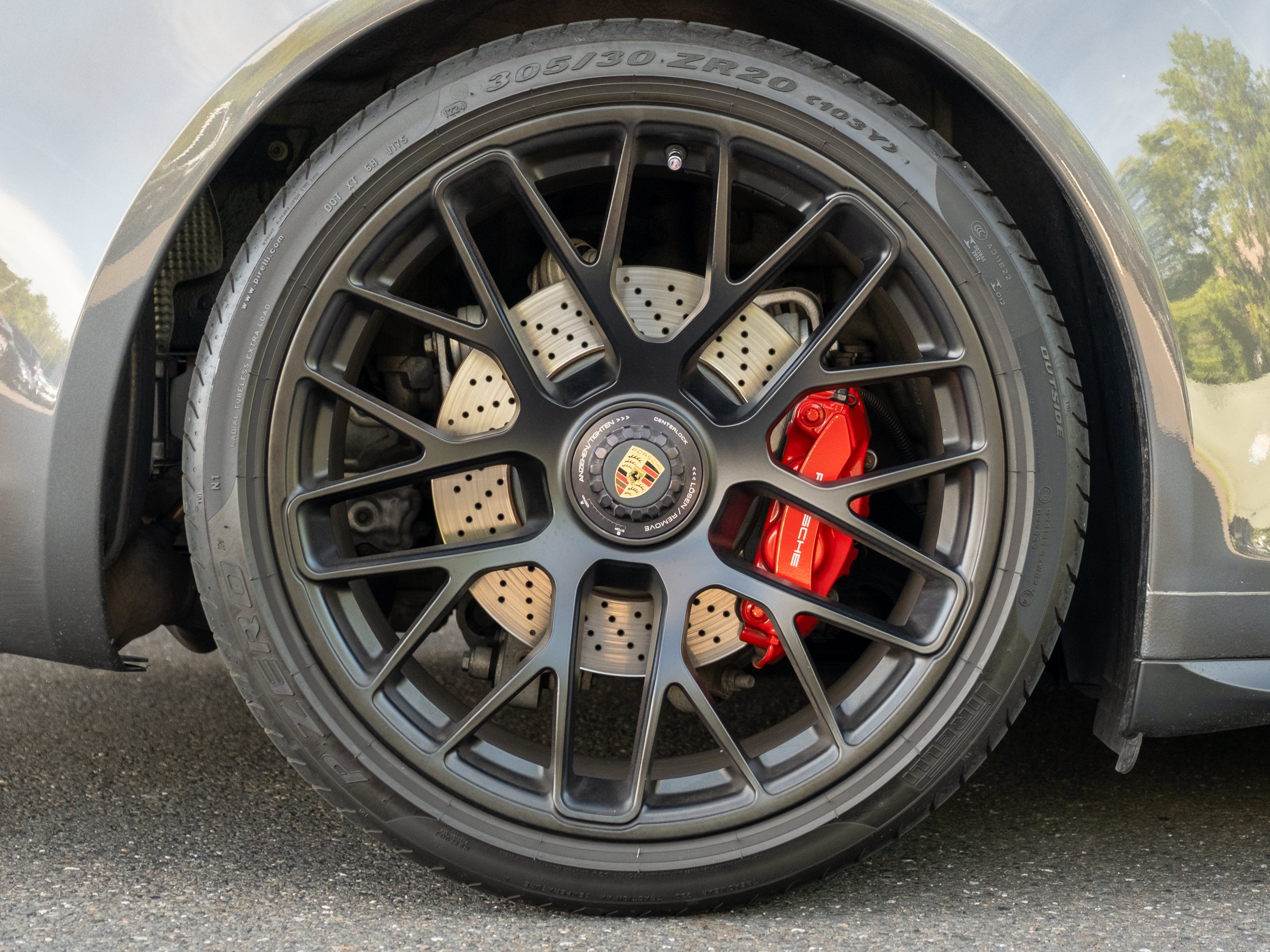 Certified 2016 Porsche 911 Carrera GTS RWD image 14