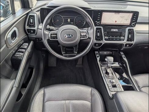 Used 2021 Kia Sorento SX image 8