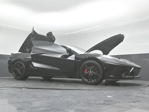 Used 2021 Chevrolet Corvette Stingray Preferred Conv w/ Z51 Performance Package image 47