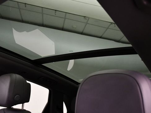 Used 2023 Porsche Cayenne image 19