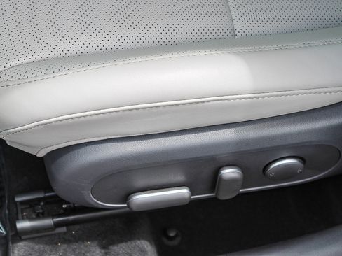 Used 2024 Hyundai Kona Limited AWD/4WD image 22
