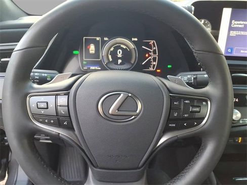 Certified 2023 Lexus ES 300h w/ Premium Package image 18