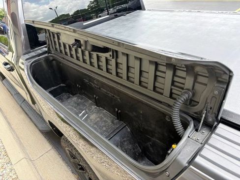 Used 2023 RAM 1500 Laramie AWD/4WD image 16