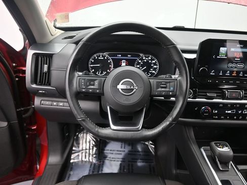 Used 2023 Nissan Pathfinder SL w/ SL Premium Package AWD/4WD image 39