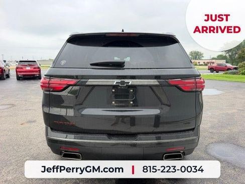 Used 2023 Chevrolet Traverse Premier w/ Redline Edition AWD/4WD image 4