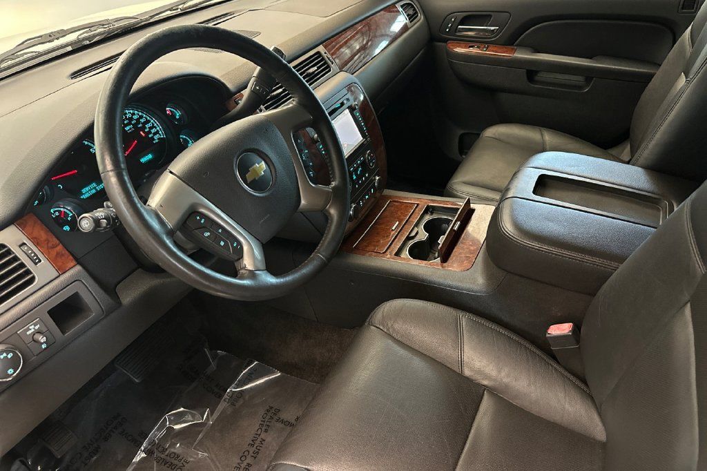 Used 2013 Chevrolet Tahoe LTZ RWD image 10