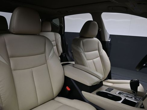 Used 2024 Nissan Murano SL image 13